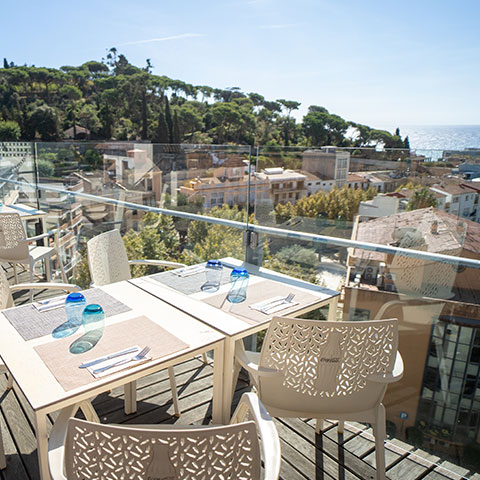 El Cel Dynamic la terraza del restaurante de Dynamic Hotels en Caldes de Estrac