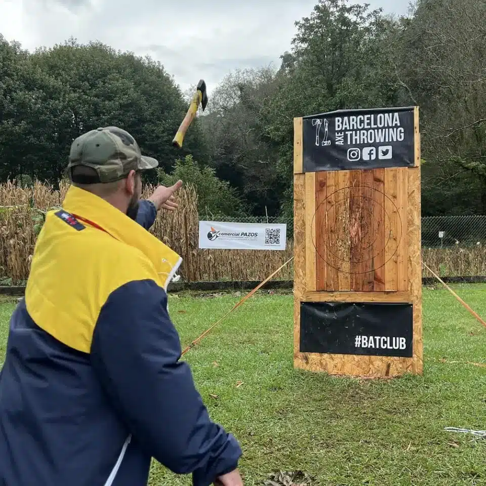 Actividades para grupos Tiro Hacha
