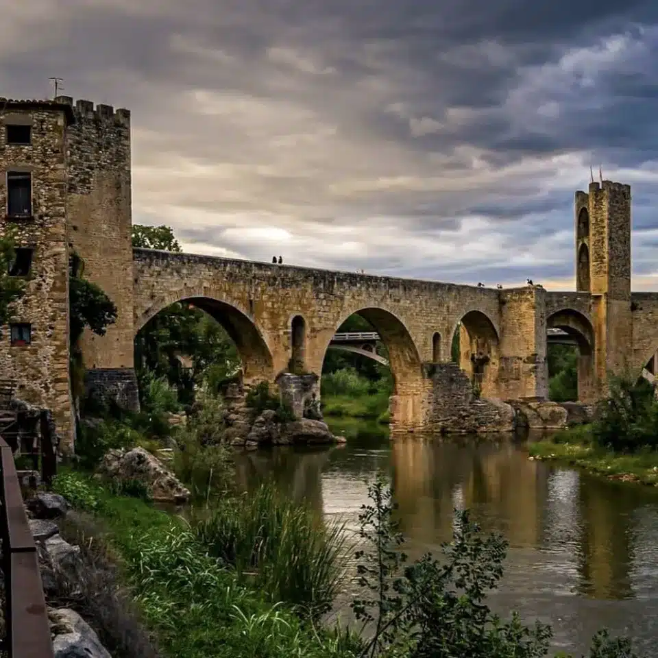 Besalú Escapada a prop de Barcelona