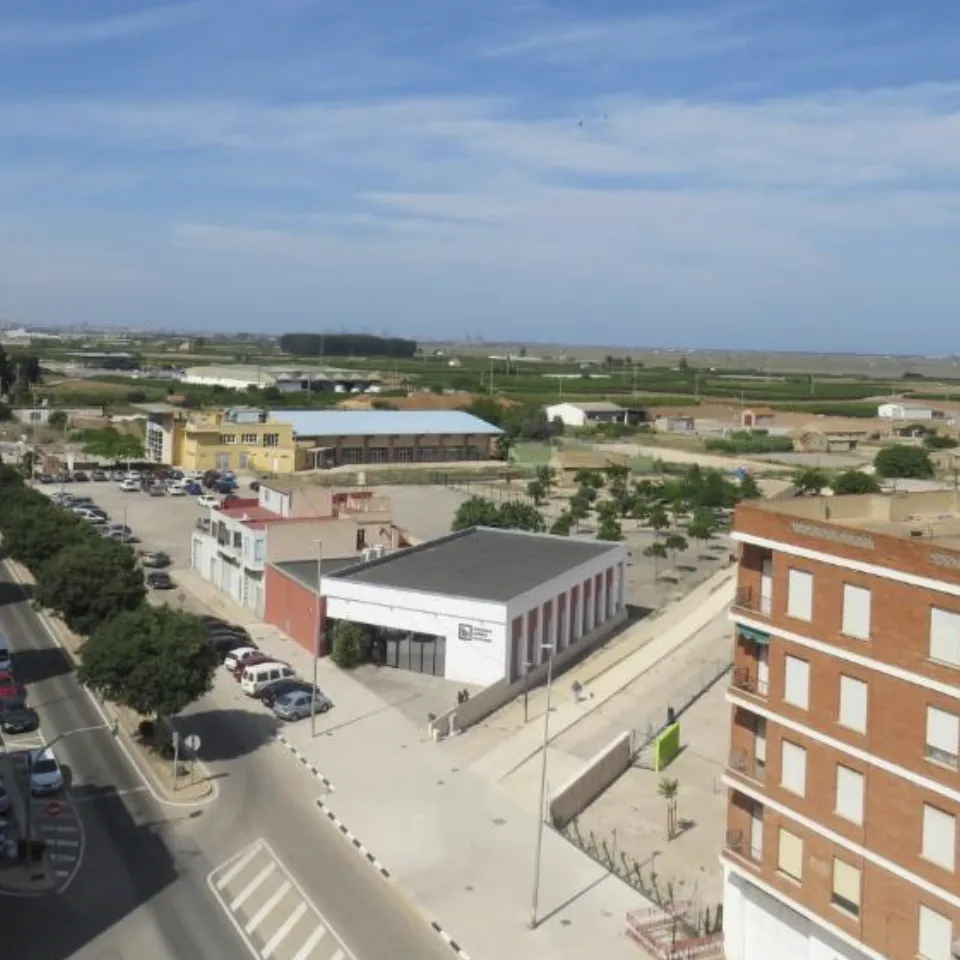 Hotel for workers near Valencia