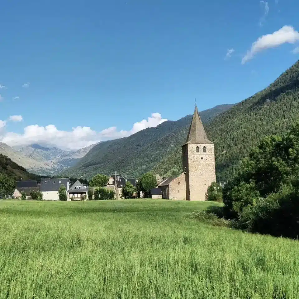 Pobles bonics a prop de Vielha: excursions imprescindibles a la Vall d’Aran