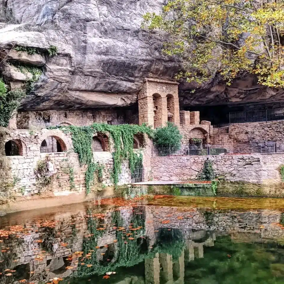 Sant Miquel del Fai Escapada a prop de Barcelona