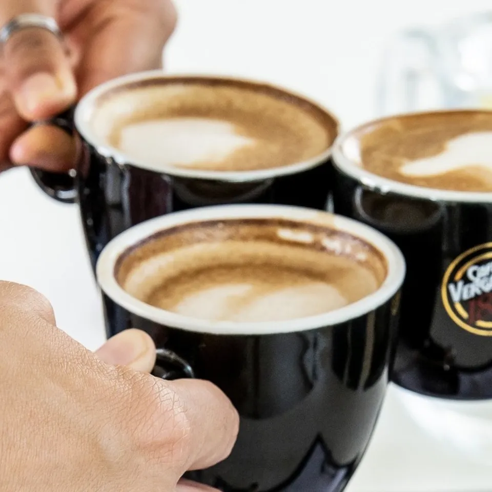 Trato profesional en reuniones de empresa