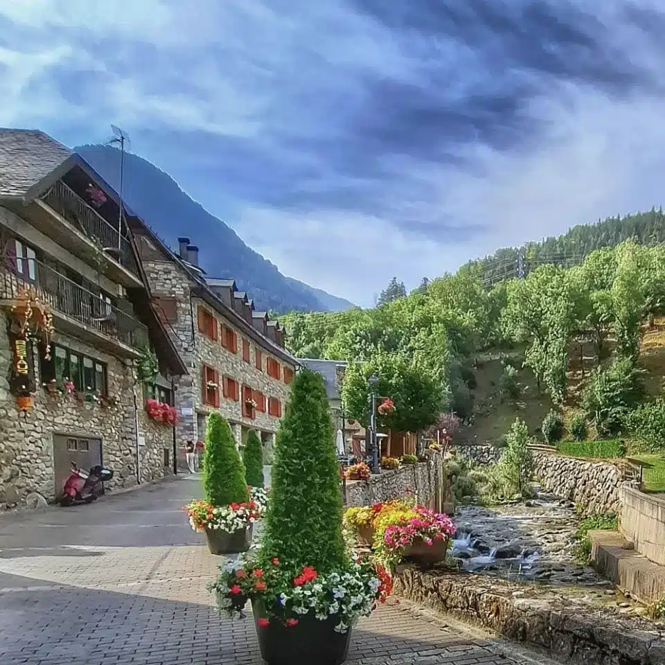 Tredòs, pueblo de montaña cerca de Vielha